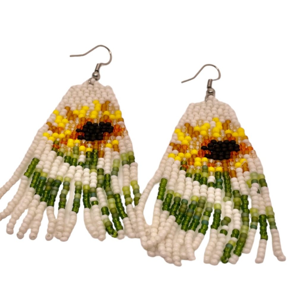 ✨✨ FREE Beaded Tassel Sunflower Floral Flower Daisy Peasant Hippie Earrings